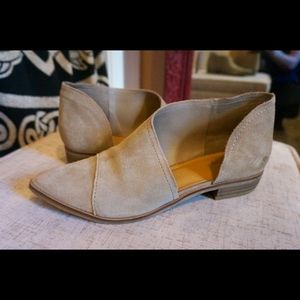 Crown Vintage Shay Bootie Flat - Taupe